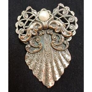 Angel of Love JANE DAVIS 1997 Silver Tone Open Filigree Brooch Pin AOL SIGNED